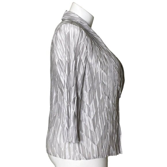 Chico's Travelers Chevron Pleated Jacket, Seagull Gray Women's Size 2 (L) - Picture 5 of 12